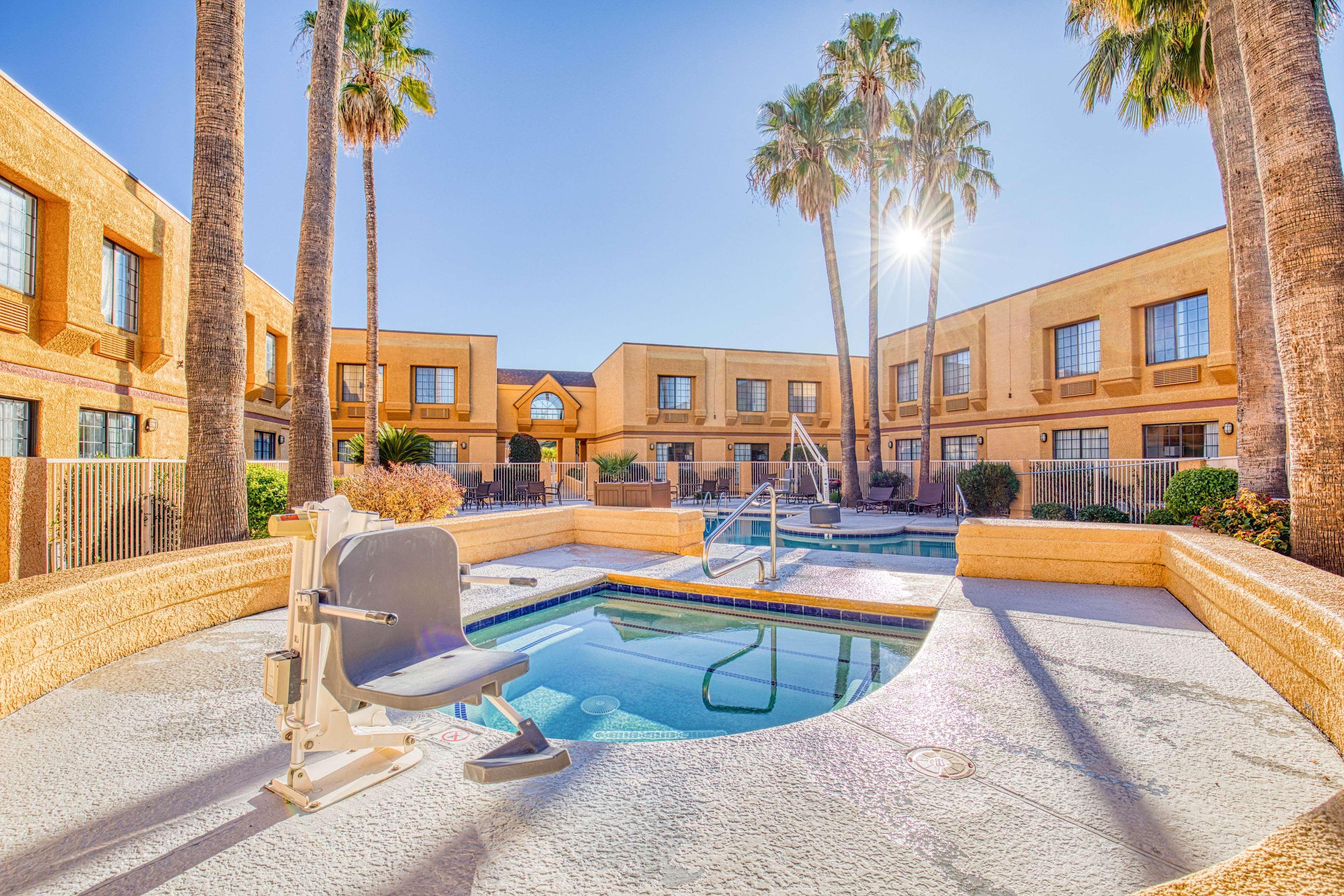Best Western Green Valley Inn Exterior photo